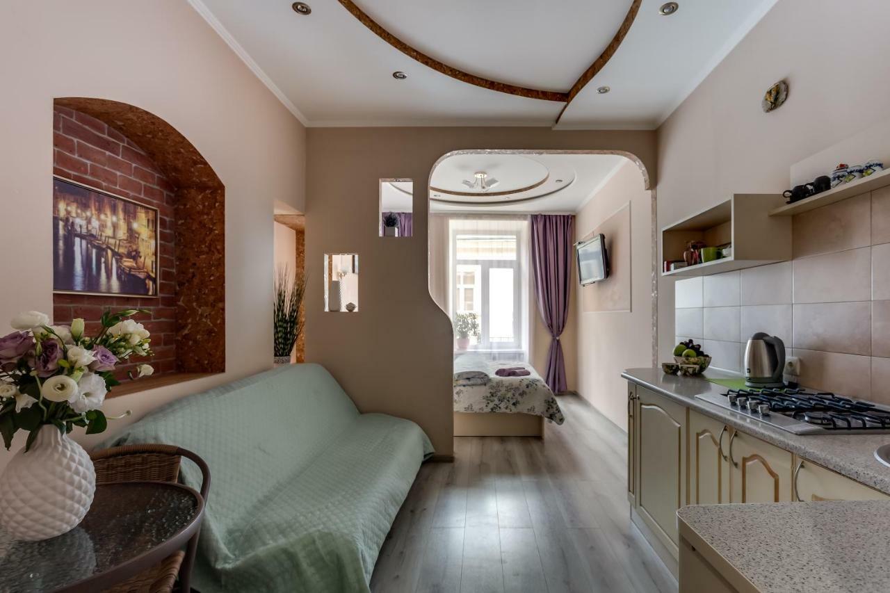 Central Apartments Rynok Lviv Eksteriør billede
